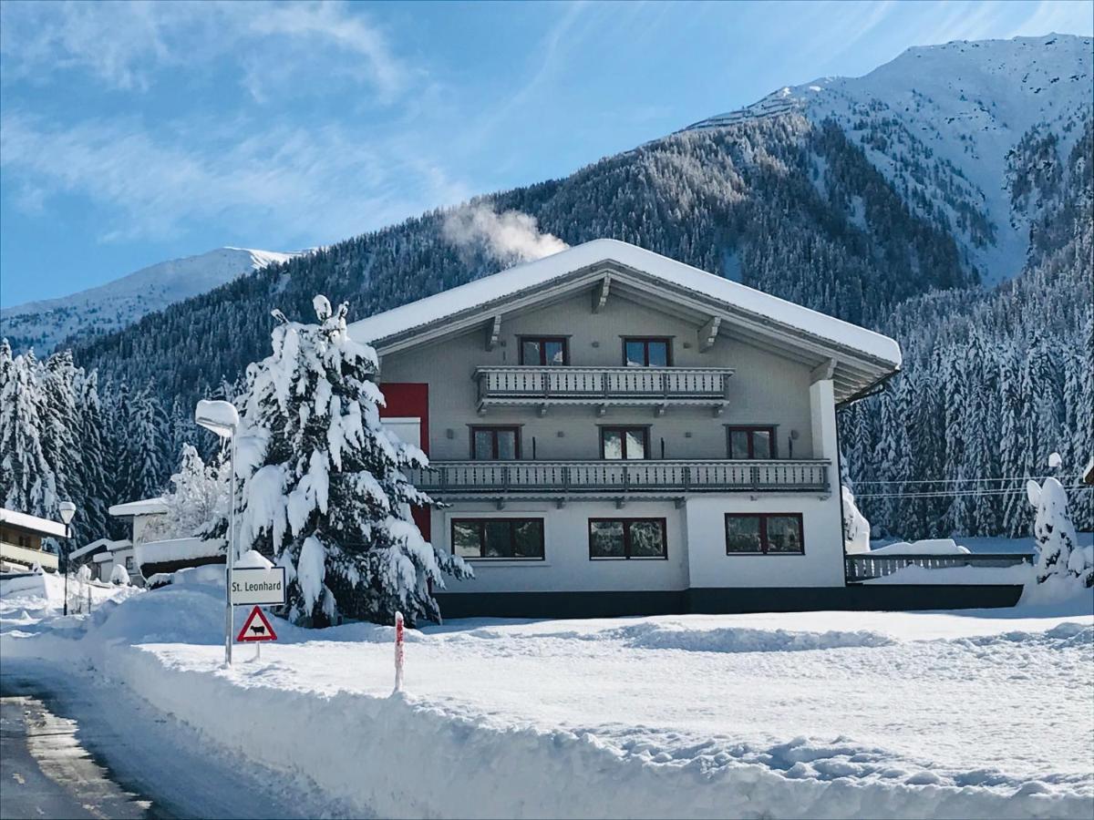 Hotel Garni Burger Sankt Jakob in Defereggen Exterior photo