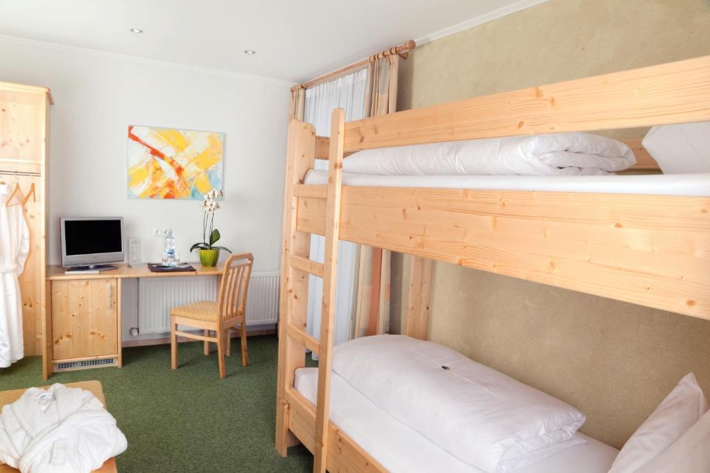 Hotel Garni Burger Sankt Jakob in Defereggen Room photo