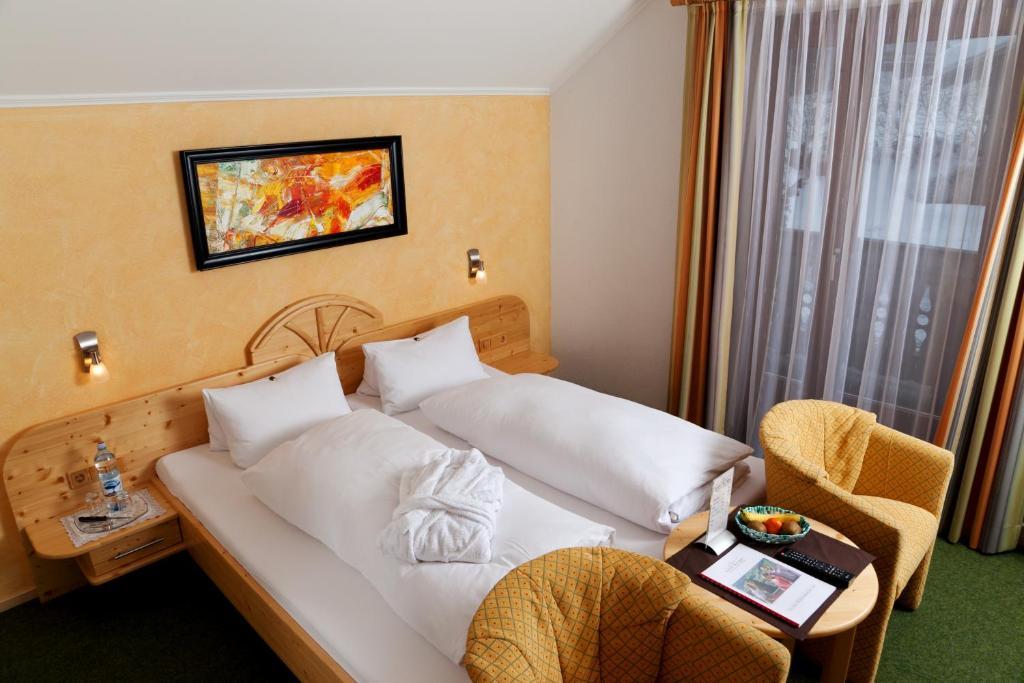 Hotel Garni Burger Sankt Jakob in Defereggen Room photo